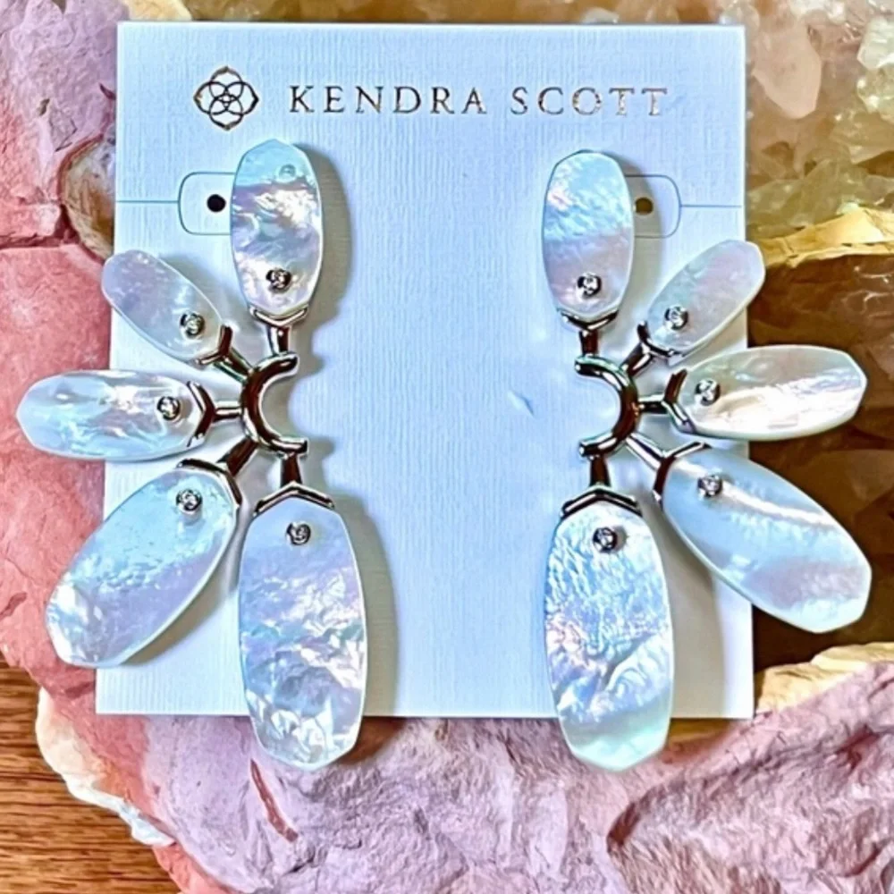 NWT Kendra Scott Ashlyn Ivory Mother Of Pearl Statement Earrings - Picture 1 of 16